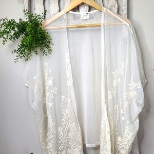 LA Hearts Lace Kimono